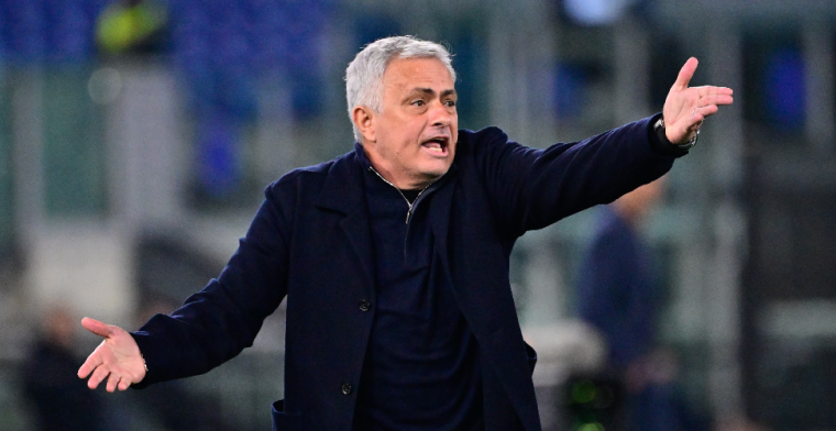 Mourinho slaat terug na kritiek: 'Ik heb 25 prijzen, hij won twee keer Serie B'