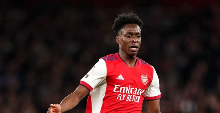 Arsenal-fans zien Sambi Lokonga niet overtuigen: 'Kan nog geen pass geven'