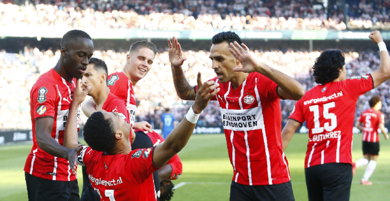 PSV dwingt Ajax in bloedstollende finale op de knieën en pakt Nederlandse beker