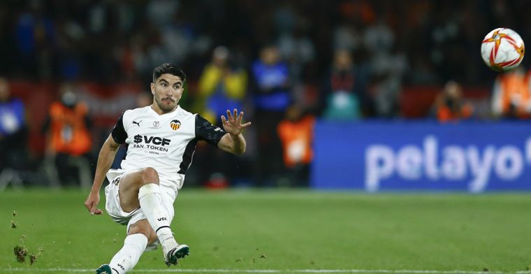 'Hola Soler, adiós De Jong': Valencia maakt zich kwaad op de krant
