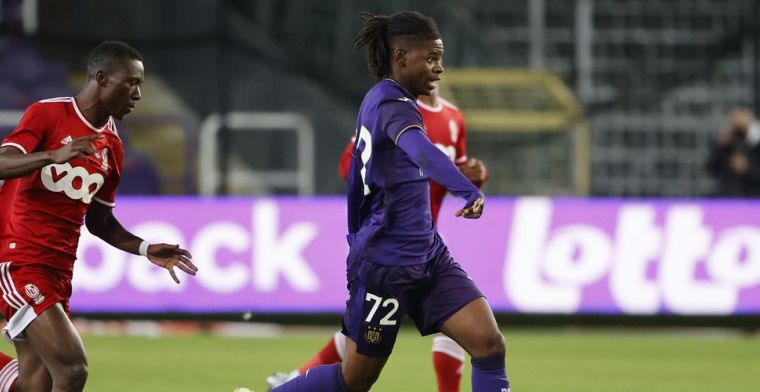 'Toptalent Agyei (17) verkoos langer verblijf bij Anderlecht boven Burnley'