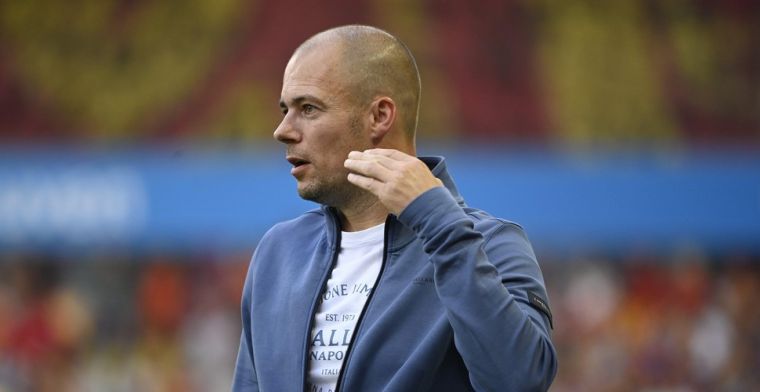 'Ondanks slecht begin moet Buijs nog niet vrezen voor ontslag bij KV Mechelen'