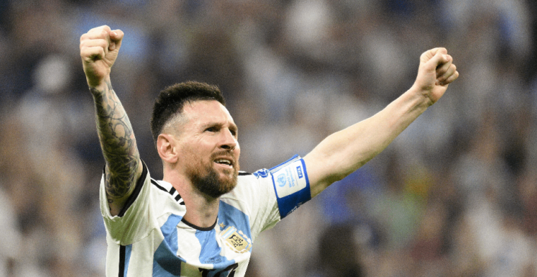 'Wereldkampioen Messi arriveert in Parijs na twee weken vakantie'