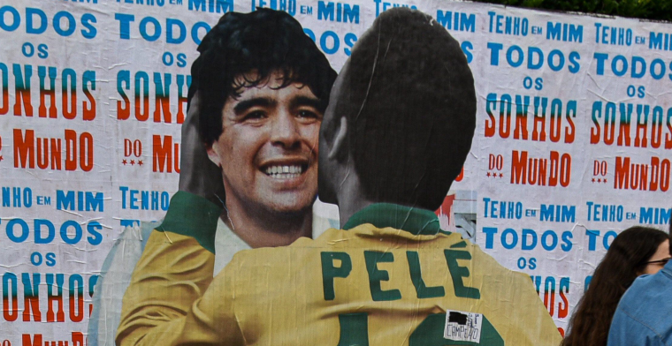 Vlaams veilinghuis veilt binnenkort gesigneerde voetbalshirts Pelé en Maradona