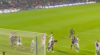 Engeland op zijn best: keeper laat stadion ontploffen met goal in laatste minuut