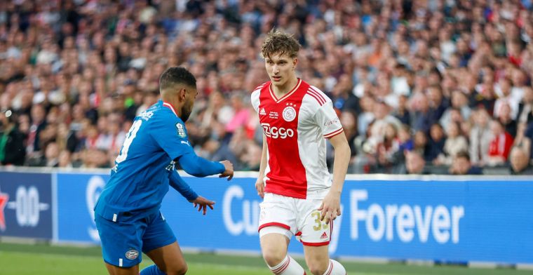 Godts geniet van overstap naar Ajax: Harder en directer dan bij KRC Genk