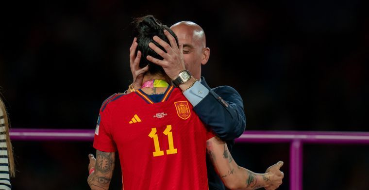Spaanse voetbalsters beëindigen boycot na zeven uur durende onderhandelingen