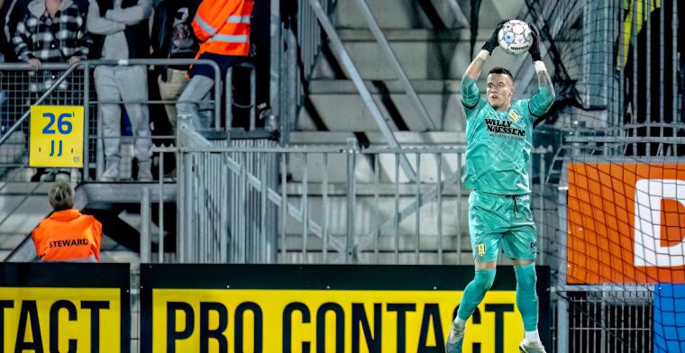 Schrikmoment in Nederland, RKC - Ajax definitief gestaakt na blessure Vaessen