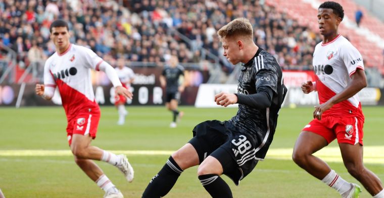 De Boer ziet grote potentie in Ajax-talent: 'Een type als Kevin de Bruyne'