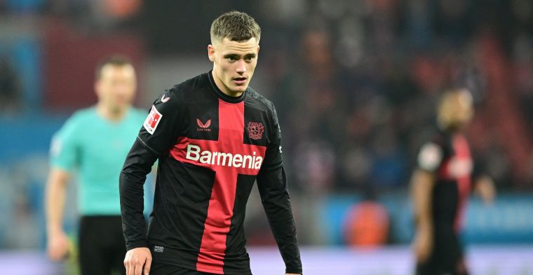 Bayer Leverkusen-ster stelt topclubs teleur: 'Hij zal tot die tijd blijven'