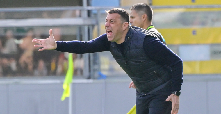OFFICIEEL: Lecce ontslaat trainer D'Aversa na kopstoot aan Henry (ex-OHL)