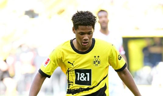 Duranville komt stilaan opnieuw in actie bij Borussia Dortmund na zware blessure