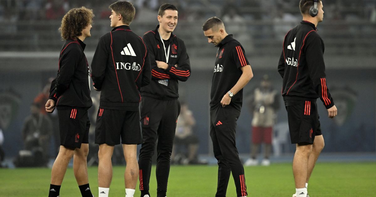 Keuzes Martinez vallen niet goed op sociale media: ‘Wat een clown