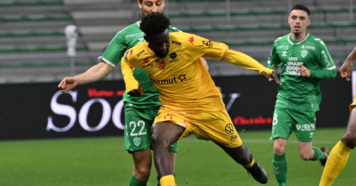 OFFICIEEL: Soumare (22) Vertrekt Bij Beerschot En Tekent Bij Het Franse ...